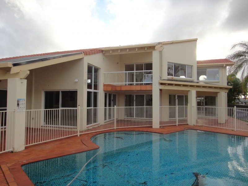10/131 Morala Avenue, Runaway Bay QLD 4216