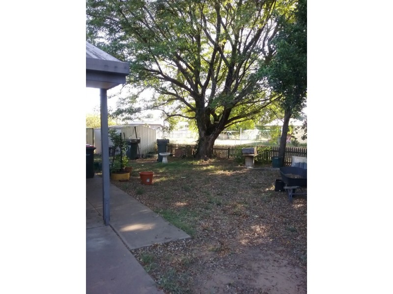 57 Park Avenue, Emerald QLD 4720