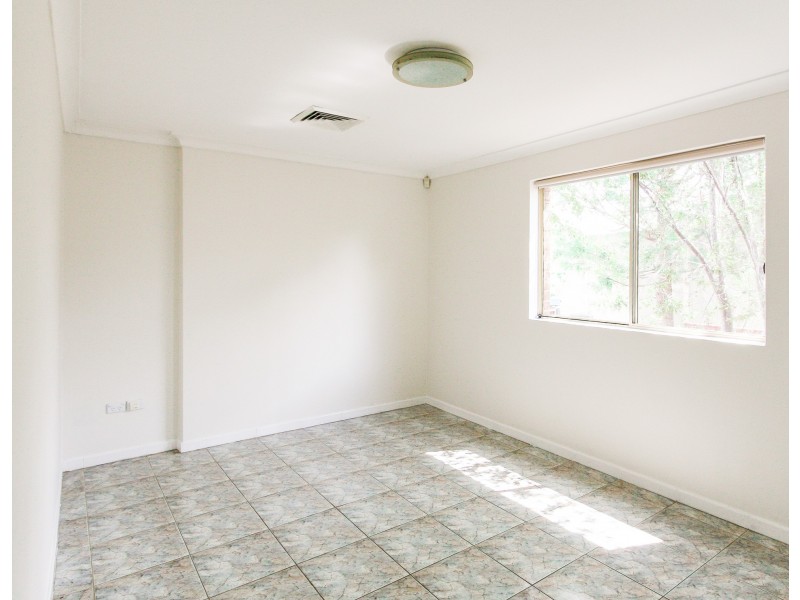 8/293 Kissing Point Road, Dundas NSW 2117