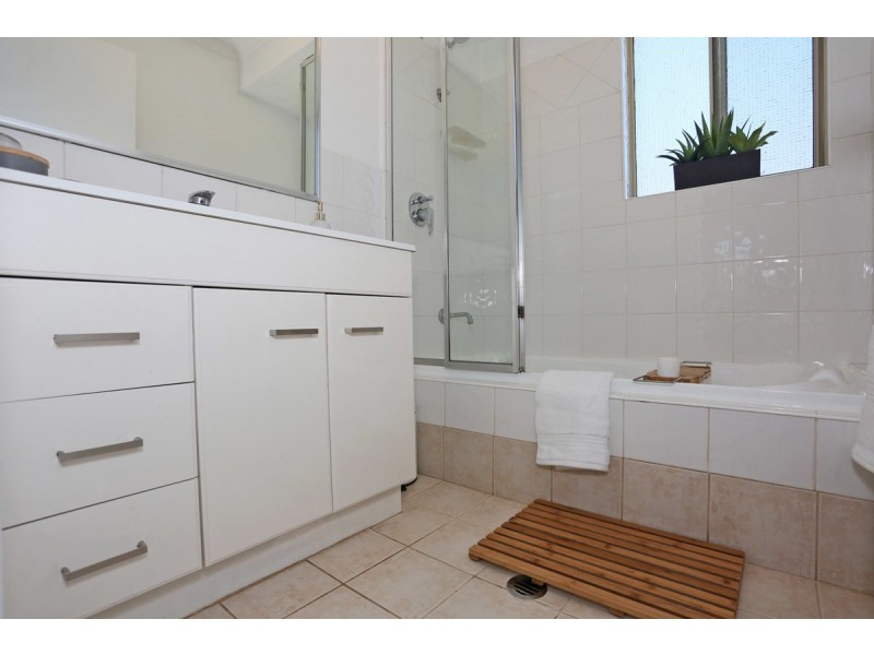 1 Malvern Rise, Greenfields WA 6210