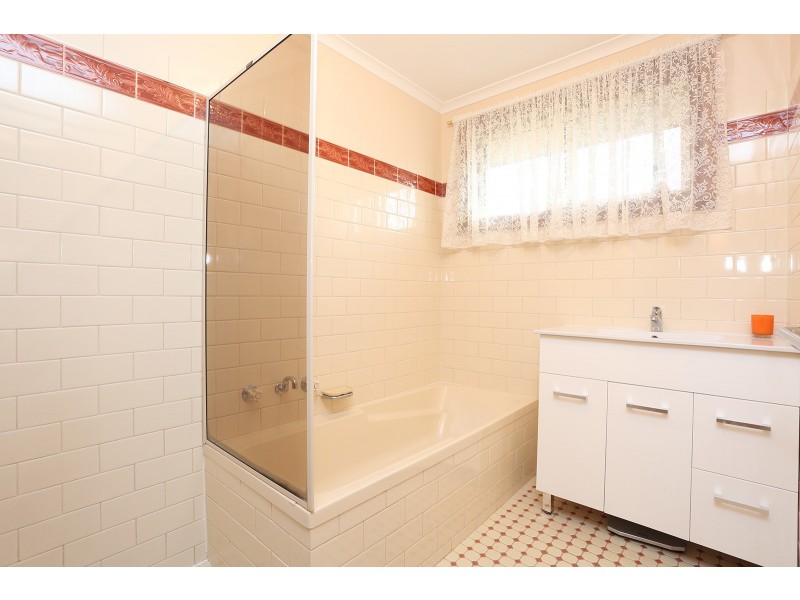 39 Clearwater Crescent, Seaford Rise SA 5169