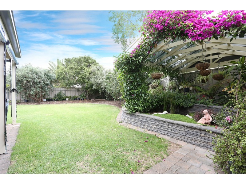 39 Clearwater Crescent, Seaford Rise SA 5169