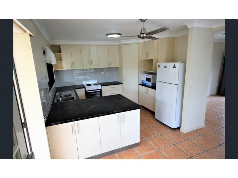 33 Renecol Avenue, Rasmussen QLD 4815
