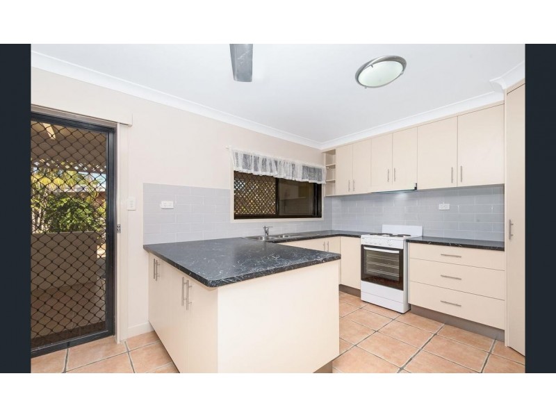 33 Renecol Avenue, Rasmussen QLD 4815
