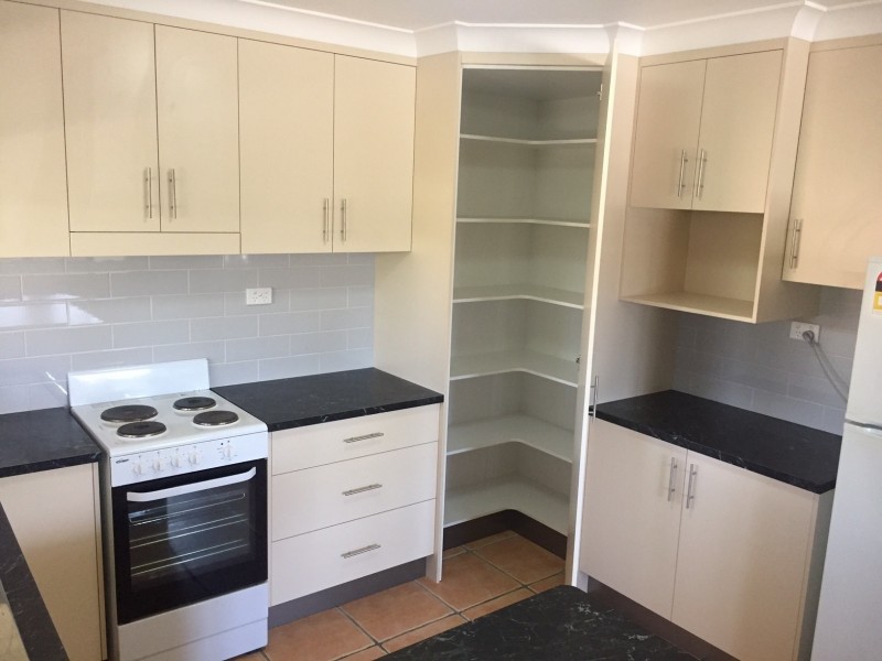 33 Renecol Avenue, Rasmussen QLD 4815
