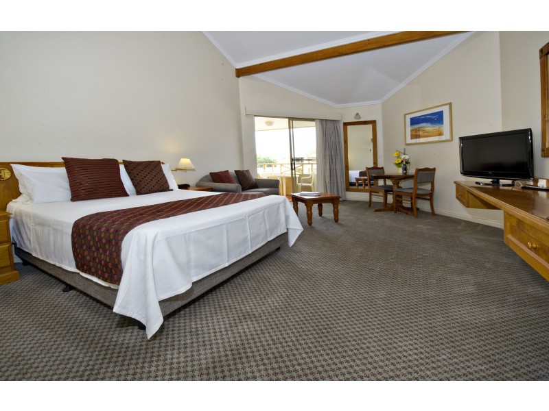 595 Bussell Highway, Broadwater WA 6280