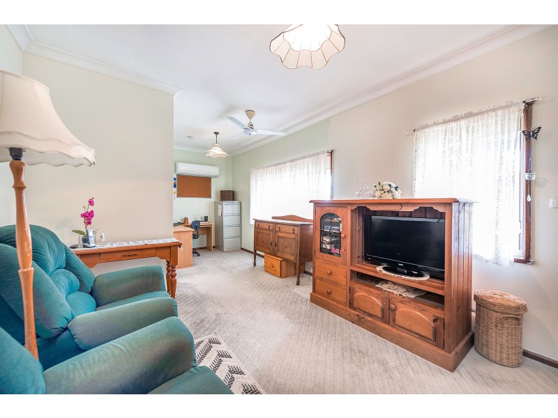 25 First Street, Warragamba NSW 2752