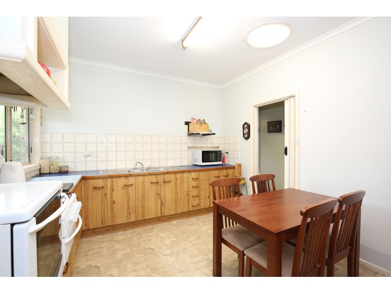 1 Eothen Lane, Kilsyth VIC 3137