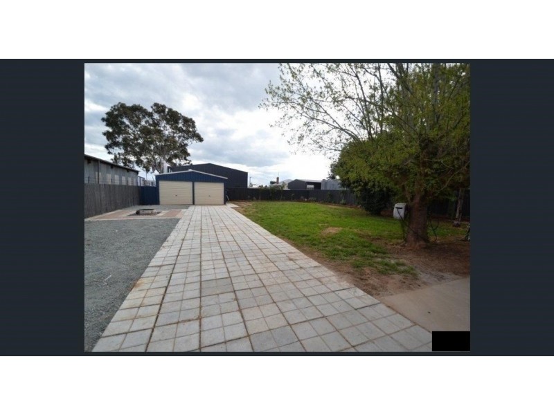 37 Hovell Street, Echuca VIC 3564