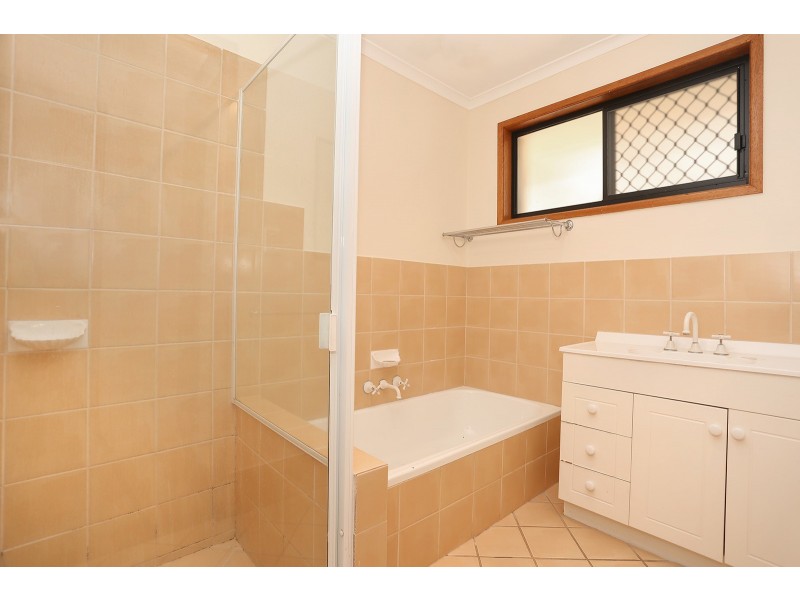 108 Oceanic Drive, Mermaid Waters QLD 4218