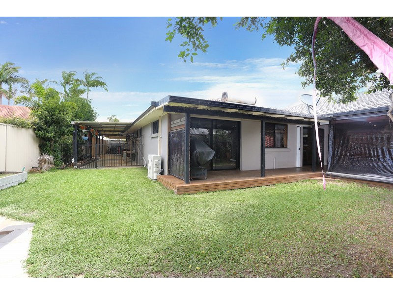 108 Oceanic Drive, Mermaid Waters QLD 4218