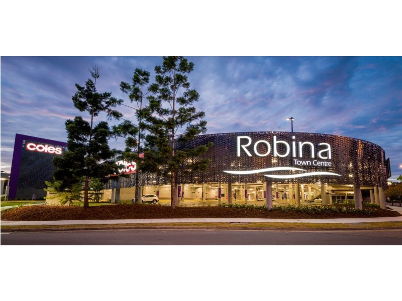 108 Oceanic Drive, Mermaid Waters QLD 4218