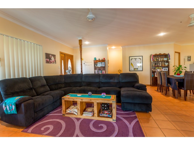 13 Riverview Drive, Mount Julian QLD 4800