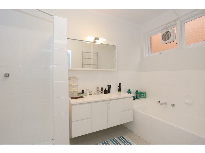 4/414 Glenferrie Road, Kooyong VIC 3144