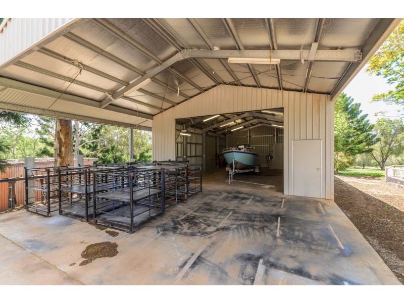 158 Schulze Road, Beecher QLD 4680