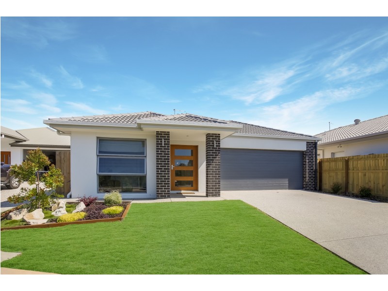 4 Jade Crescent, Caloundra West QLD 4551