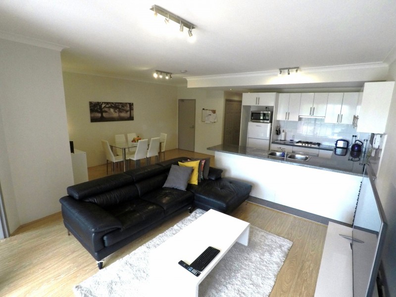 12/574 Woodville Road, Guildford NSW 2161