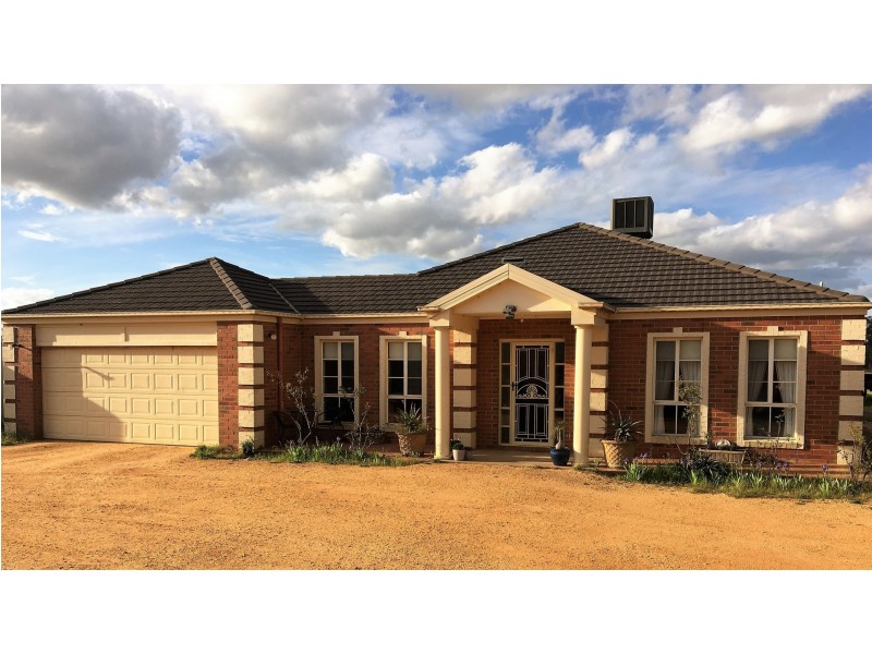 220 Wilde Lane, Moyston VIC 3377