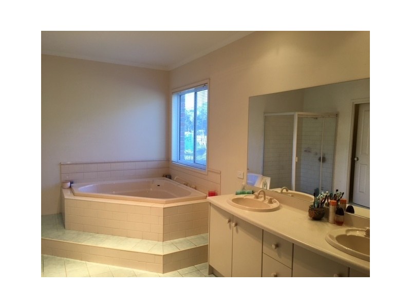 220 Wilde Lane, Moyston VIC 3377