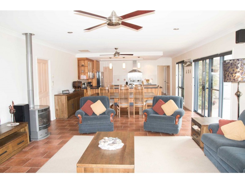 27 The Grove, Thurgoona NSW 2640