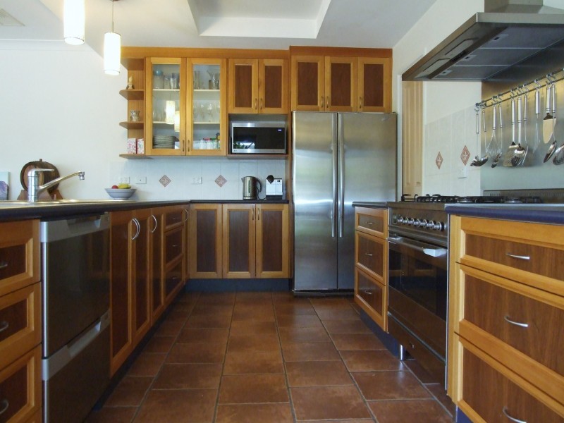 27 The Grove, Thurgoona NSW 2640