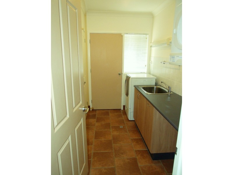 27 The Grove, Thurgoona NSW 2640