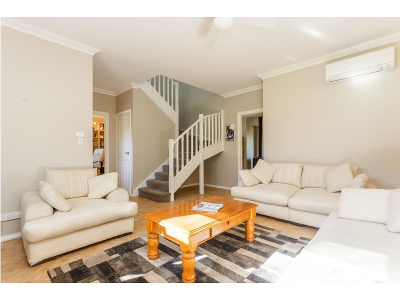 13 Devon Court, Oakford WA 6121