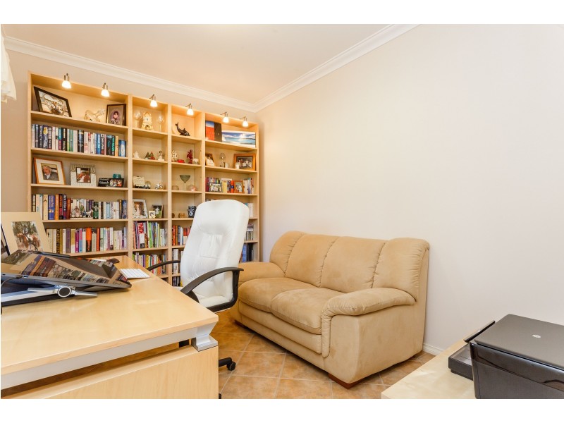 13 Devon Court, Oakford WA 6121