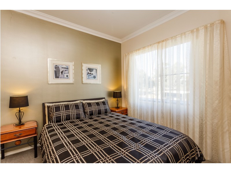 13 Devon Court, Oakford WA 6121