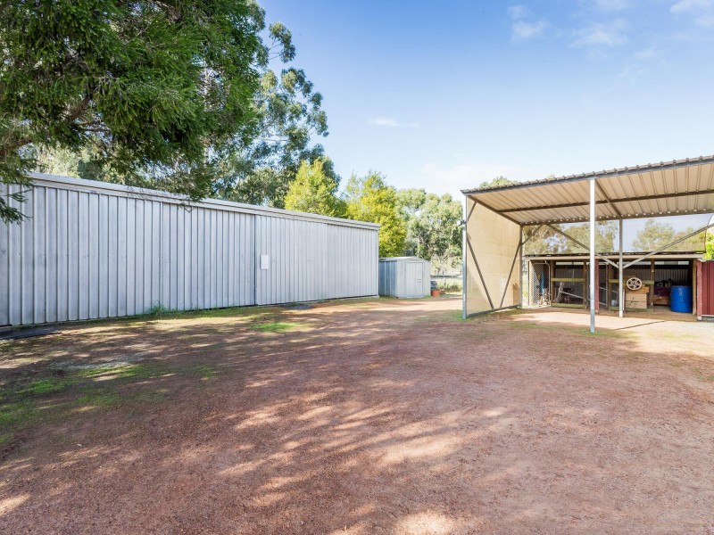 13 Devon Court, Oakford WA 6121