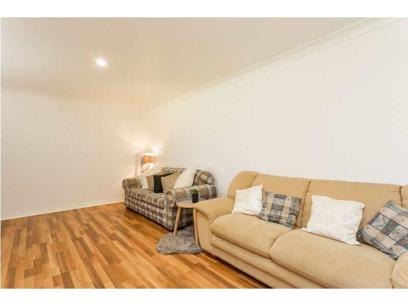 13 Devon Court, Oakford WA 6121