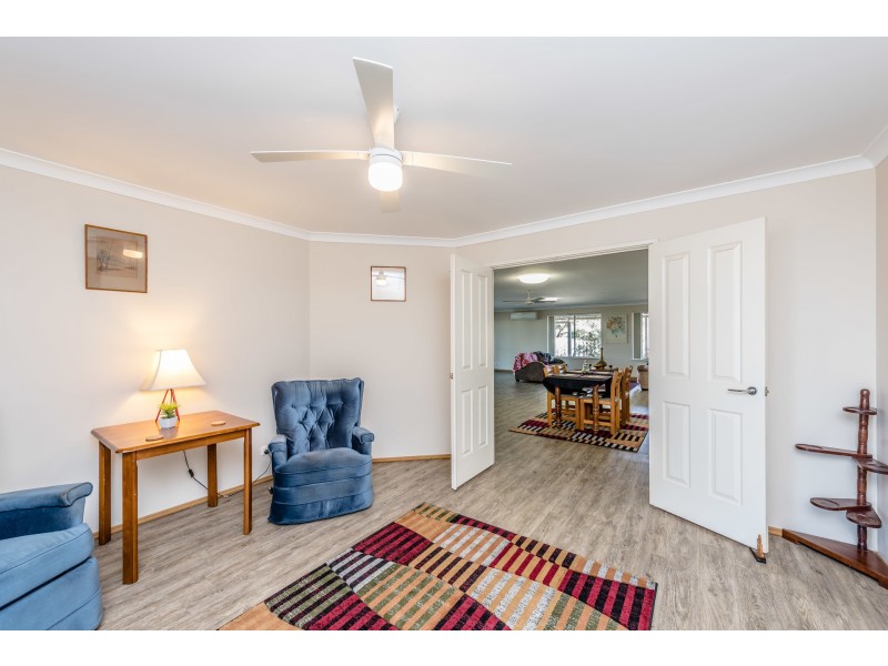 17 Candlebark Drive, Strathalbyn WA 6530