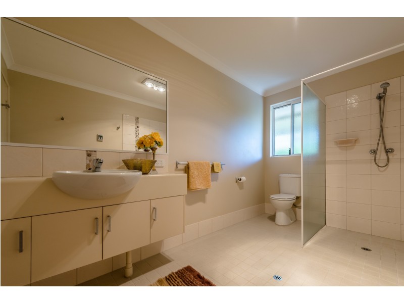 17 Candlebark Drive, Strathalbyn WA 6530