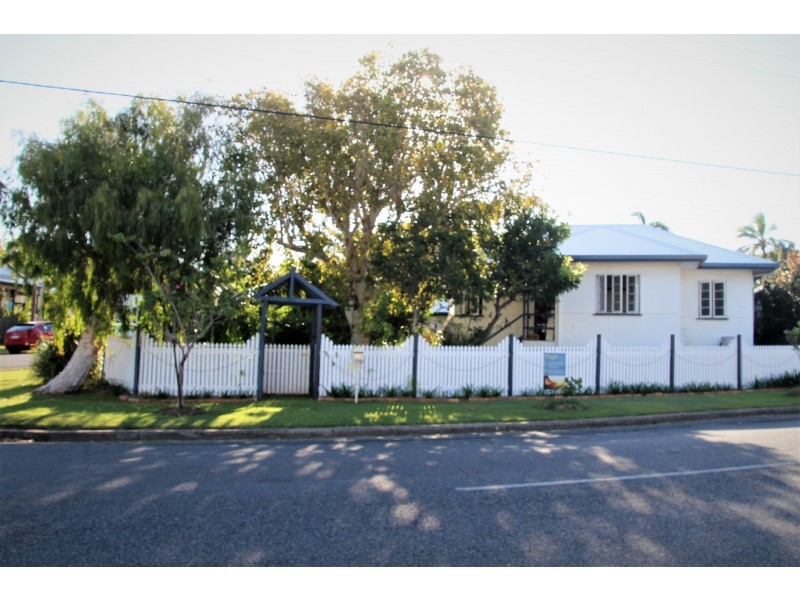 56 Matthew Flinders Drive, Cooee Bay QLD 4703