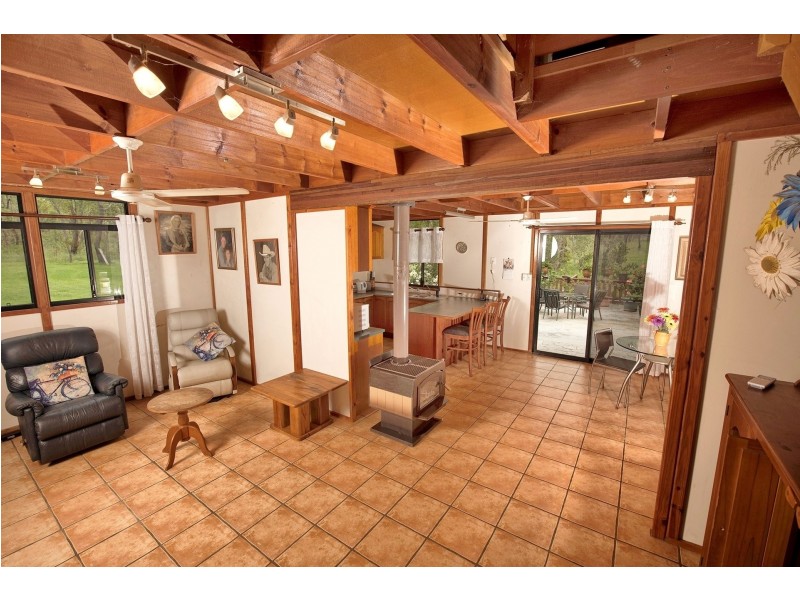 21 Rhys Avenue, The Caves QLD 4702