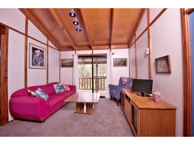 21 Rhys Avenue, The Caves QLD 4702