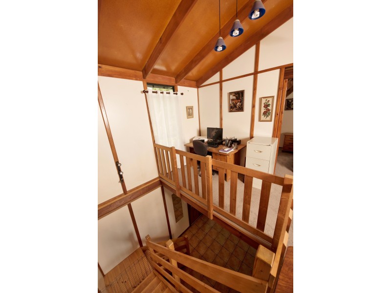 21 Rhys Avenue, The Caves QLD 4702