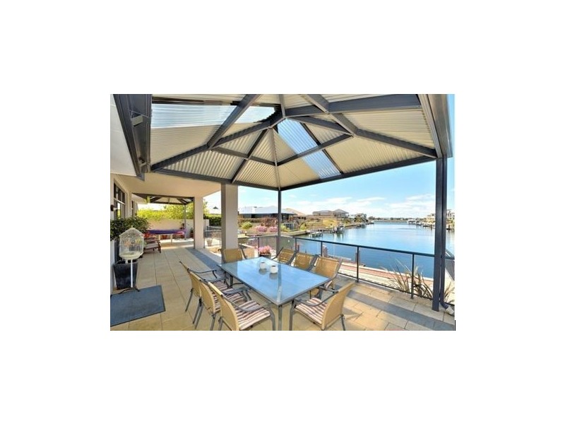 5 Fistina Ramble, Halls Head WA 6210