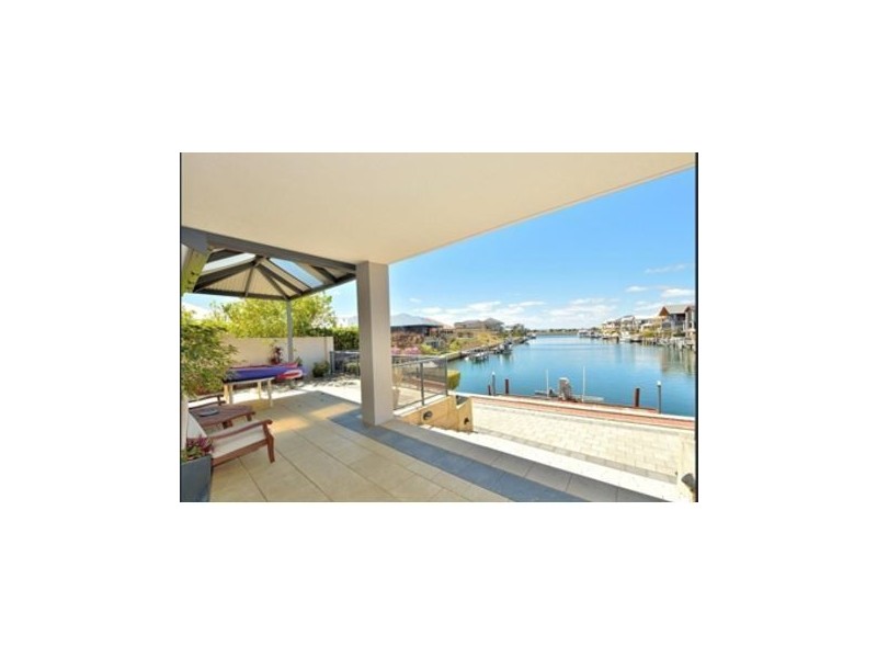 5 Fistina Ramble, Halls Head WA 6210