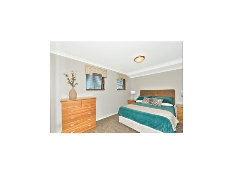 5 Fistina Ramble, Halls Head WA 6210