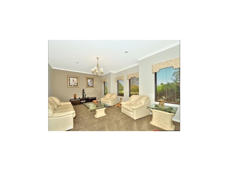 5 Fistina Ramble, Halls Head WA 6210