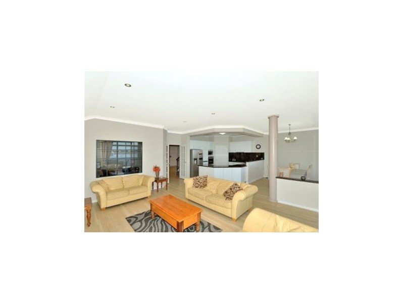 5 Fistina Ramble, Halls Head WA 6210