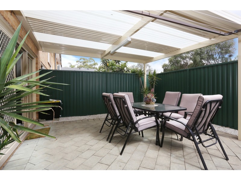 8 Frank Oliveri Drive, Chipping Norton NSW 2170