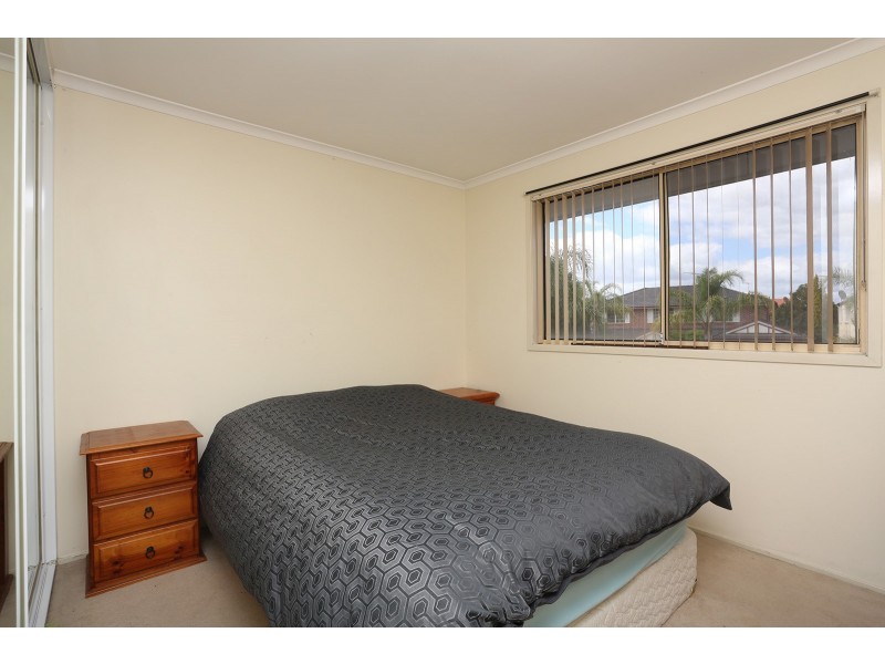 8 Frank Oliveri Drive, Chipping Norton NSW 2170