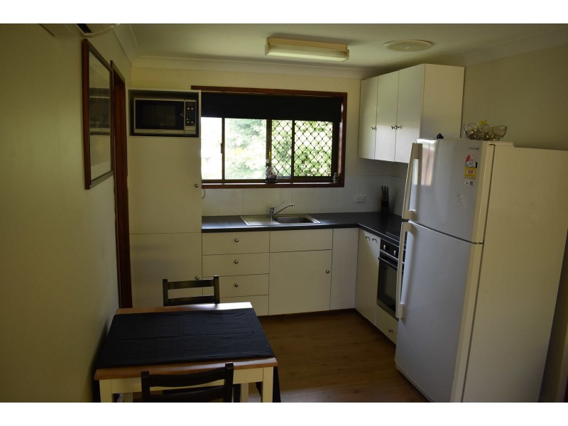 2/12 Athol Street, Harlaxton QLD 4350