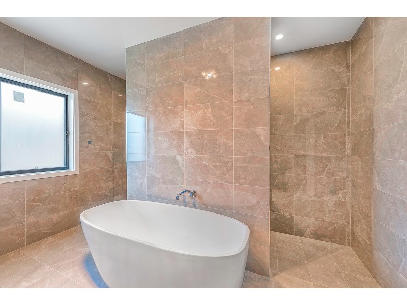 15 Redman Circuit, Goulburn NSW 2580