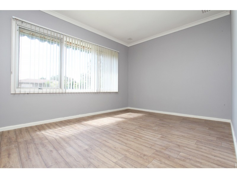 32 ANGELO STREET, Armadale WA 6112