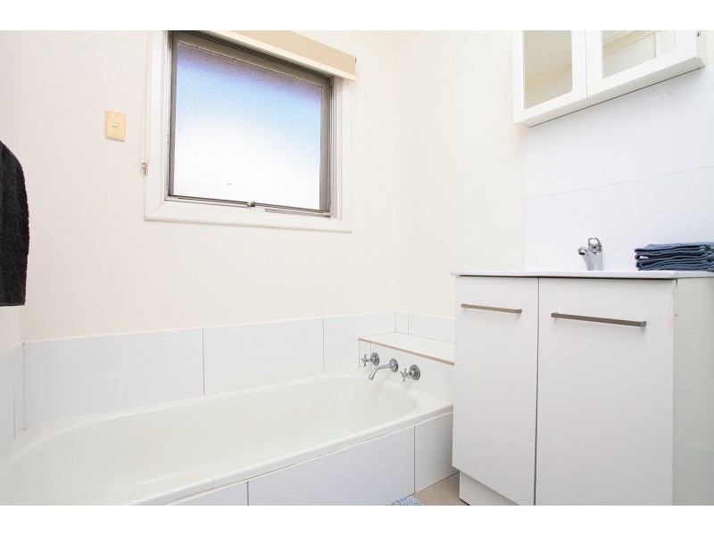 32 ANGELO STREET, Armadale WA 6112