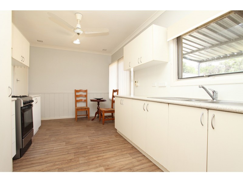 32 ANGELO STREET, Armadale WA 6112