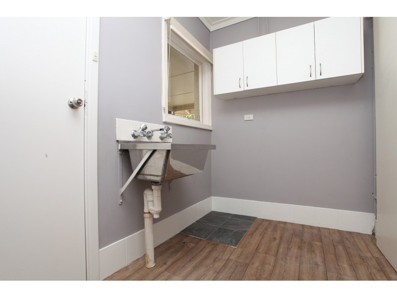 32 ANGELO STREET, Armadale WA 6112